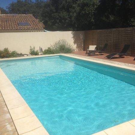 A L'Est D'Uzes Villa Saint-Siffret Exterior photo