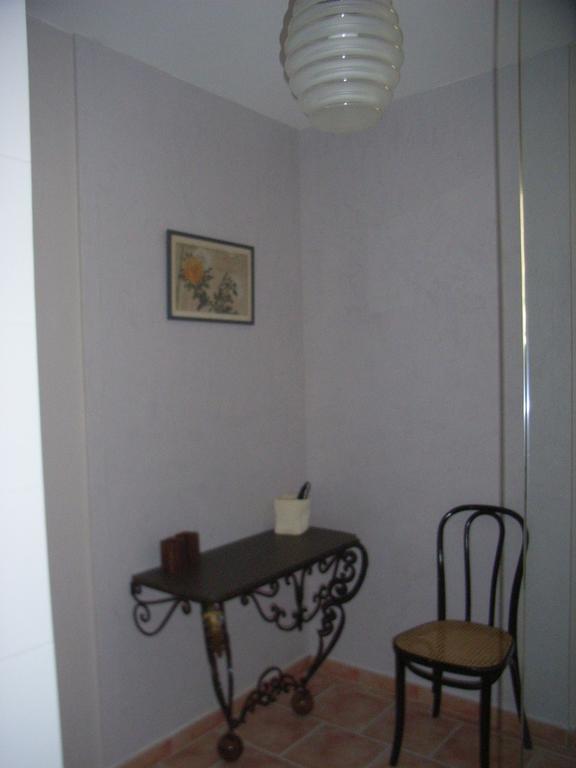 A L'Est D'Uzes Villa Saint-Siffret Room photo